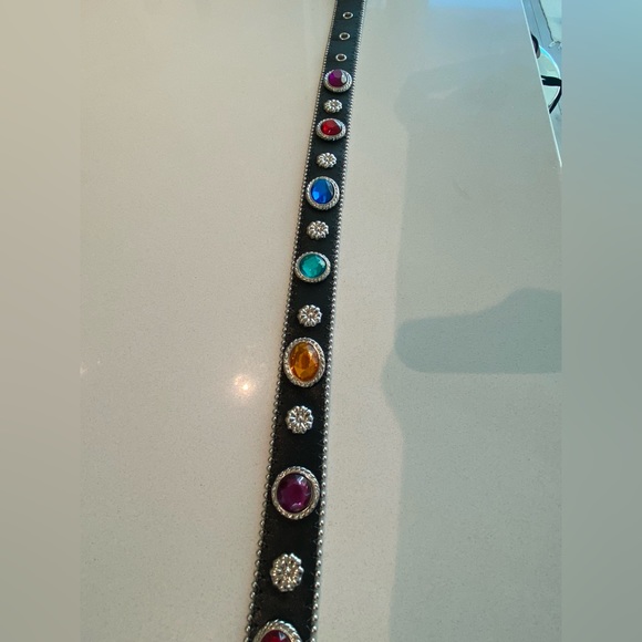 FREE W/purchaseVINTAGE 80’s New condit real leather belt 32 inches length size S - Picture 5 of 10